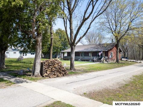 502 S 12th Street Clear Lake IA 50428