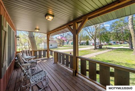 502 S 12th Street Clear Lake IA 50428