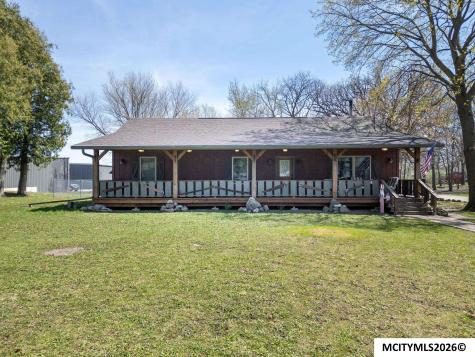502 S 12th Street Clear Lake IA 50428