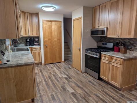 1155 Elm Avenue Garner IA 50438