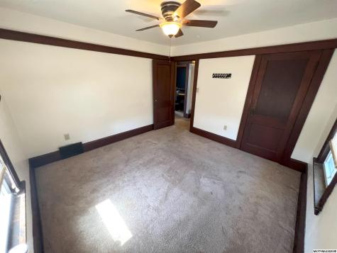 5 Willow Drive Mason City IA 50401