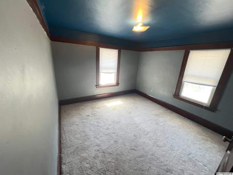 5 Willow Drive Mason City IA 50401