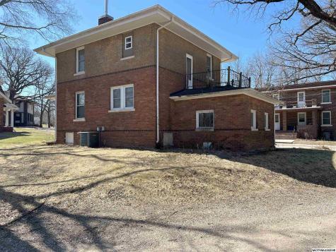 5 Willow Drive Mason City IA 50401