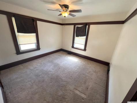 5 Willow Drive Mason City IA 50401