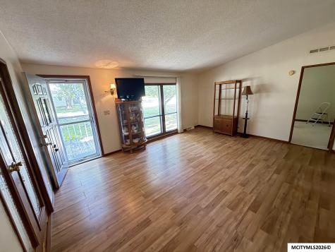 702 E 6th Street St. Ansgar IA 50472
