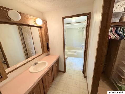 702 E 6th Street St. Ansgar IA 50472