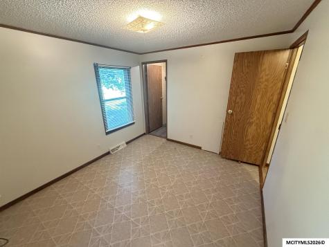 702 E 6th Street St. Ansgar IA 50472