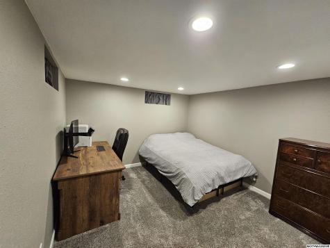 1526 10th SW Mason City IA 50401