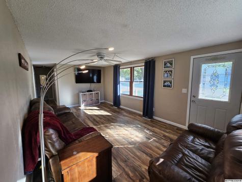 1526 10th SW Mason City IA 50401