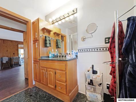 1431 Beeds Lake Drive Hampton IA 50441