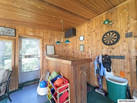 1431 Beeds Lake Drive Hampton IA 50441