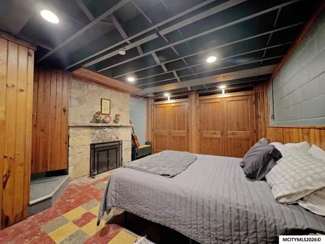 1431 Beeds Lake Drive Hampton IA 50441