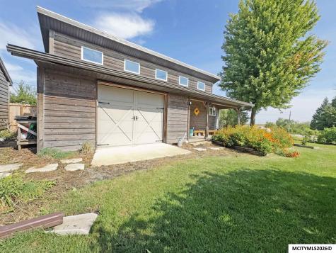 1431 Beeds Lake Drive Hampton IA 50441