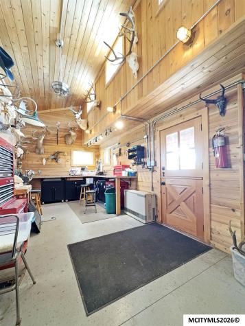 1431 Beeds Lake Drive Hampton IA 50441