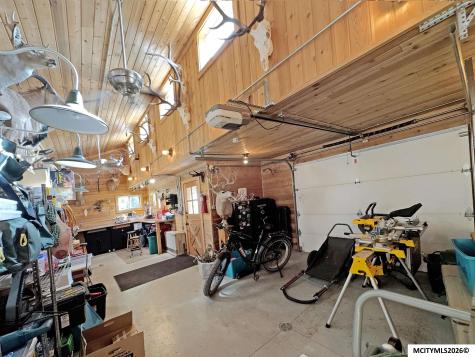 1431 Beeds Lake Drive Hampton IA 50441