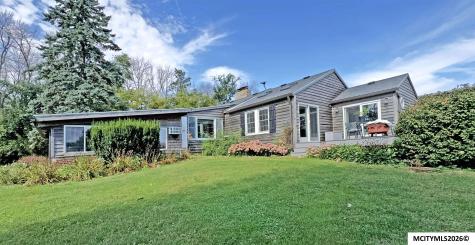 1431 Beeds Lake Drive Hampton IA 50441