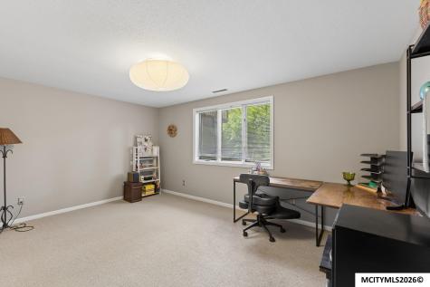 7 Woodbine Mason City IA 50401