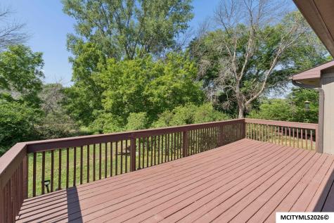 7 Woodbine Mason City IA 50401