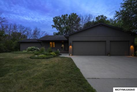 7 Woodbine Mason City IA 50401