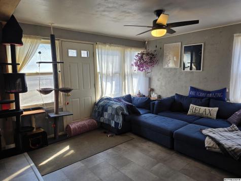 1032 N Georgia Mason City IA 50401