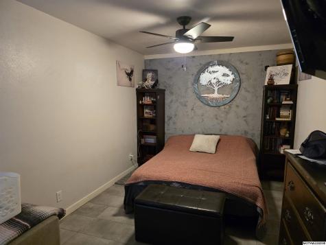 1032 N Georgia Mason City IA 50401