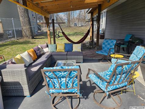 1032 N Georgia Mason City IA 50401