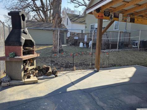 1032 N Georgia Mason City IA 50401