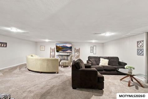 7 Parkwood Place Garner IA 50438
