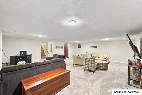 7 Parkwood Place Garner IA 50438