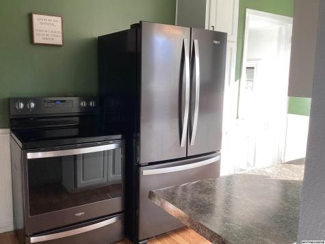 32 S Tennessee Mason City IA 50401