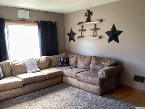 32 S Tennessee Mason City IA 50401