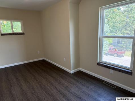 1514 N Pennsylvania Mason City IA 50401
