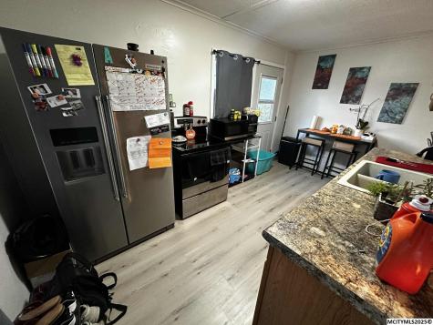 1009 Allison Street Charles City IA 50616