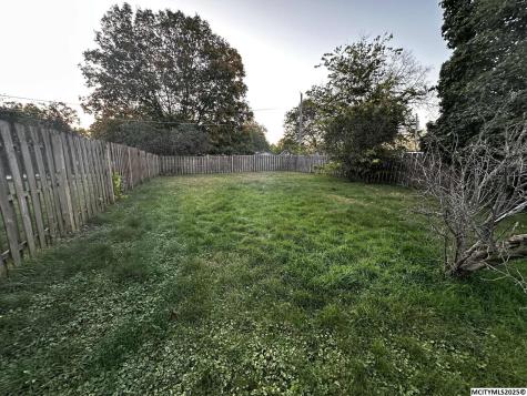 1009 Allison Street Charles City IA 50616