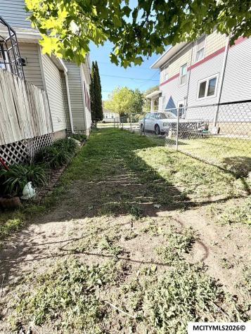 212 12th NW Mason City IA 50401
