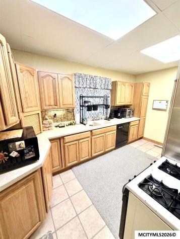 212 12th NW Mason City IA 50401