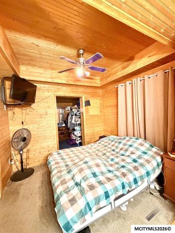 212 12th NW Mason City IA 50401