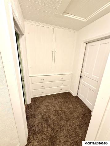 212 12th NW Mason City IA 50401