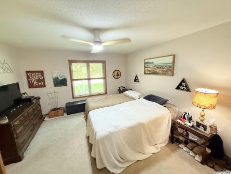 410 S 1st Street Osage IA 50461