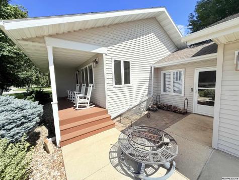 410 S 1st Street Osage IA 50461