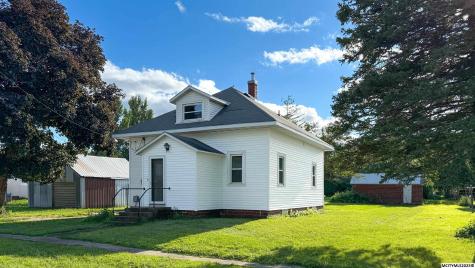 735 3rd Street Meservey IA 50457