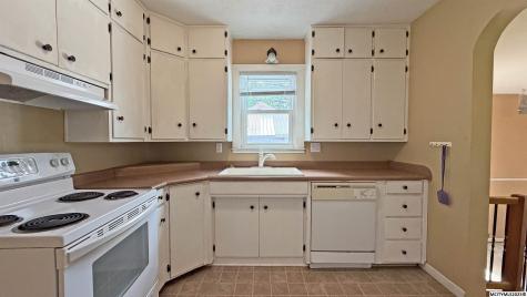 735 3rd Street Meservey IA 50457