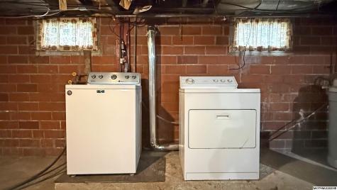 735 3rd Street Meservey IA 50457