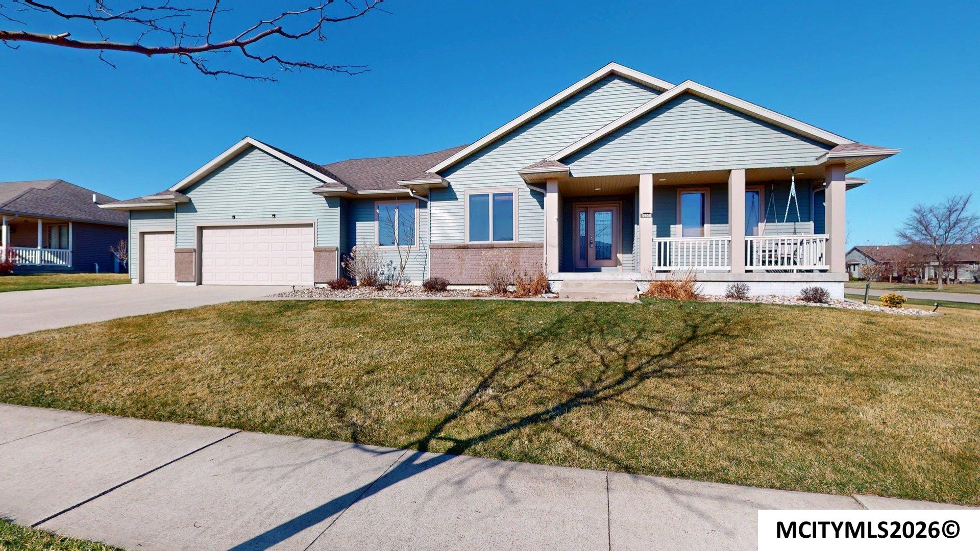 1500 Jade Court Mason City IA 50401