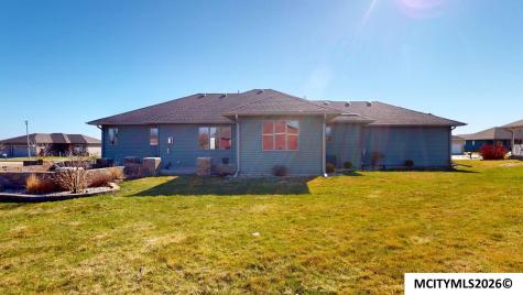 1500 Jade Court Mason City IA 50401