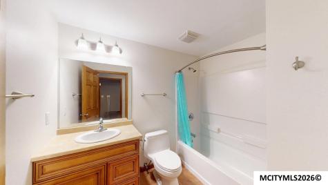 1500 Jade Court Mason City IA 50401