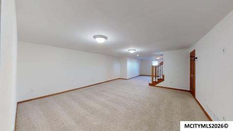 1500 Jade Court Mason City IA 50401
