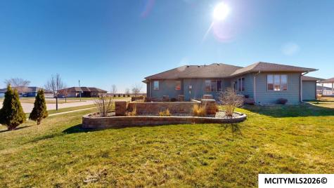 1500 Jade Court Mason City IA 50401