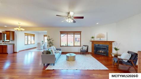 1500 Jade Court Mason City IA 50401