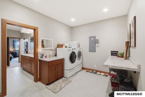 2937 Morning Star Court Mason City IA 50401
